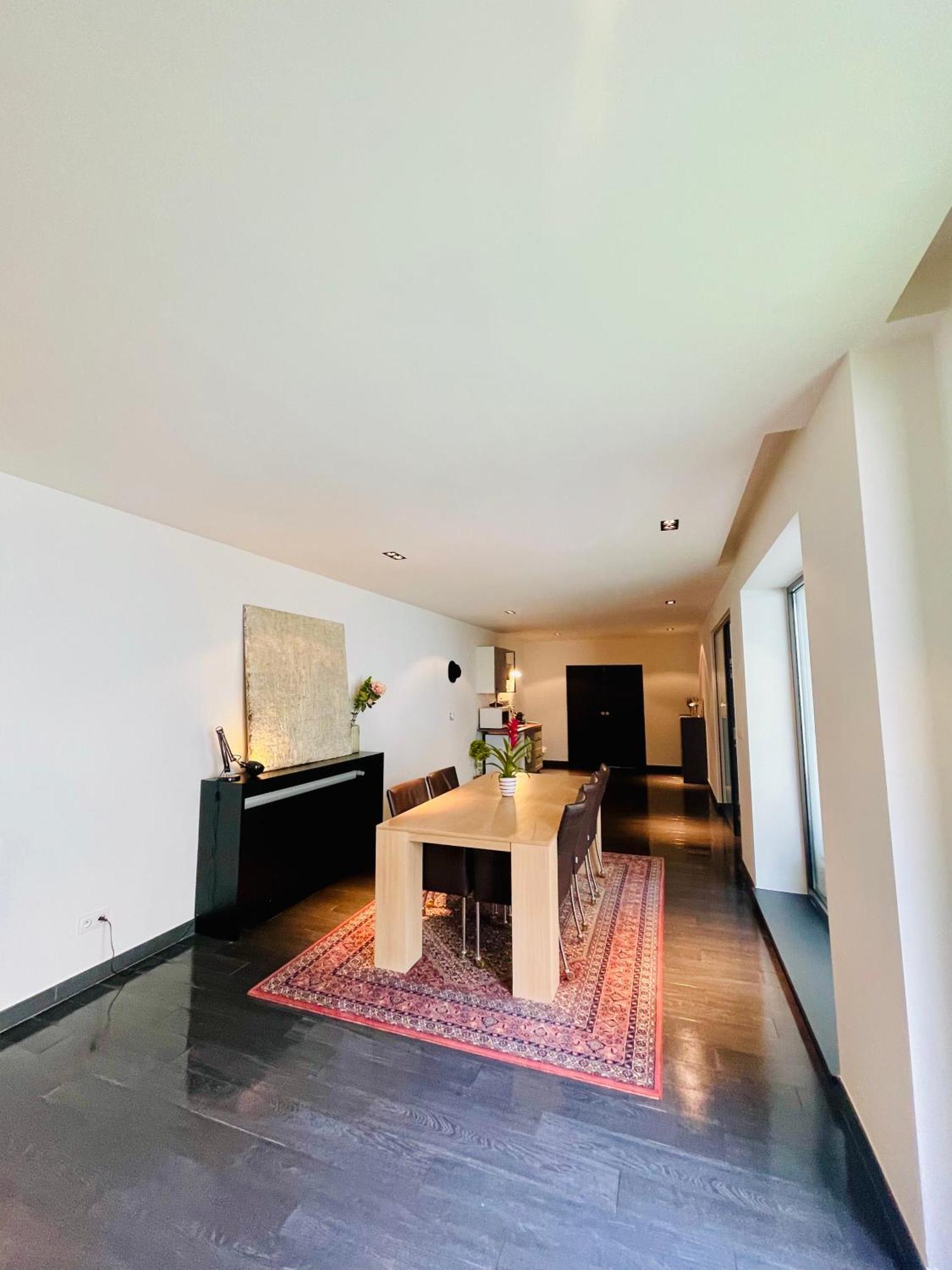 Down Town Spacious Loft Retreat With Private Parking Брюксел Екстериор снимка