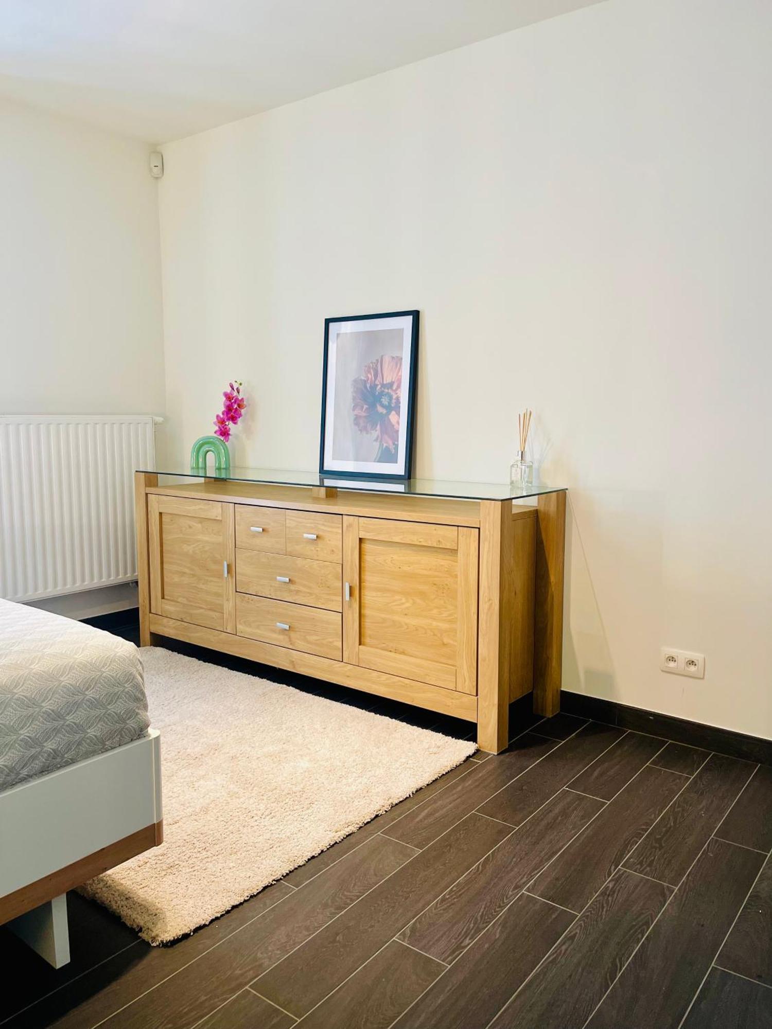 Down Town Spacious Loft Retreat With Private Parking Брюксел Екстериор снимка